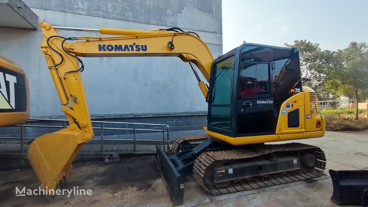 máy đào cỡ nhỏ Komatsu PC70
