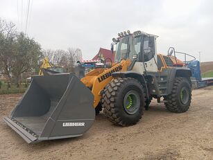 máy xúc lật Liebherr L 580