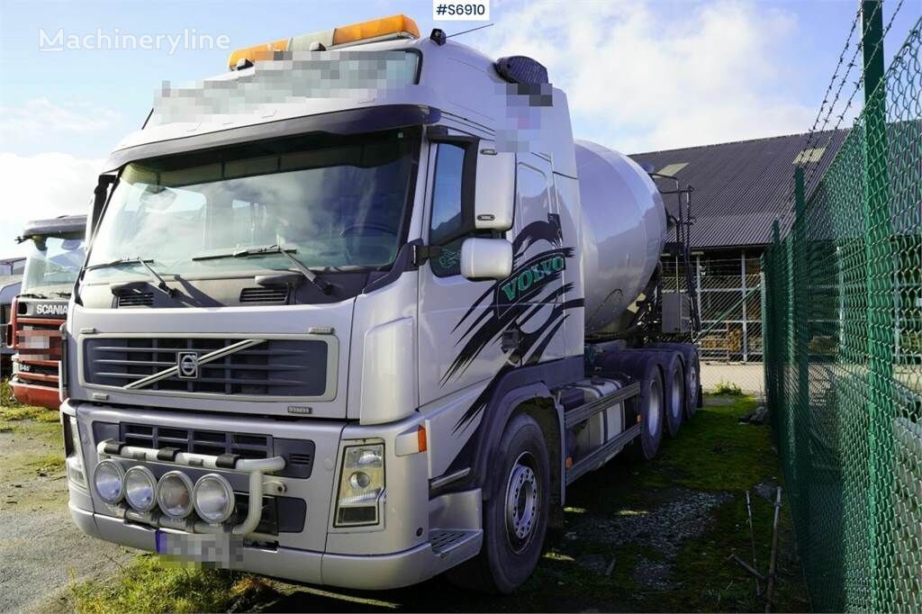 xe tải trộn bê tông Volvo FM 440-37 8x4, cement truck